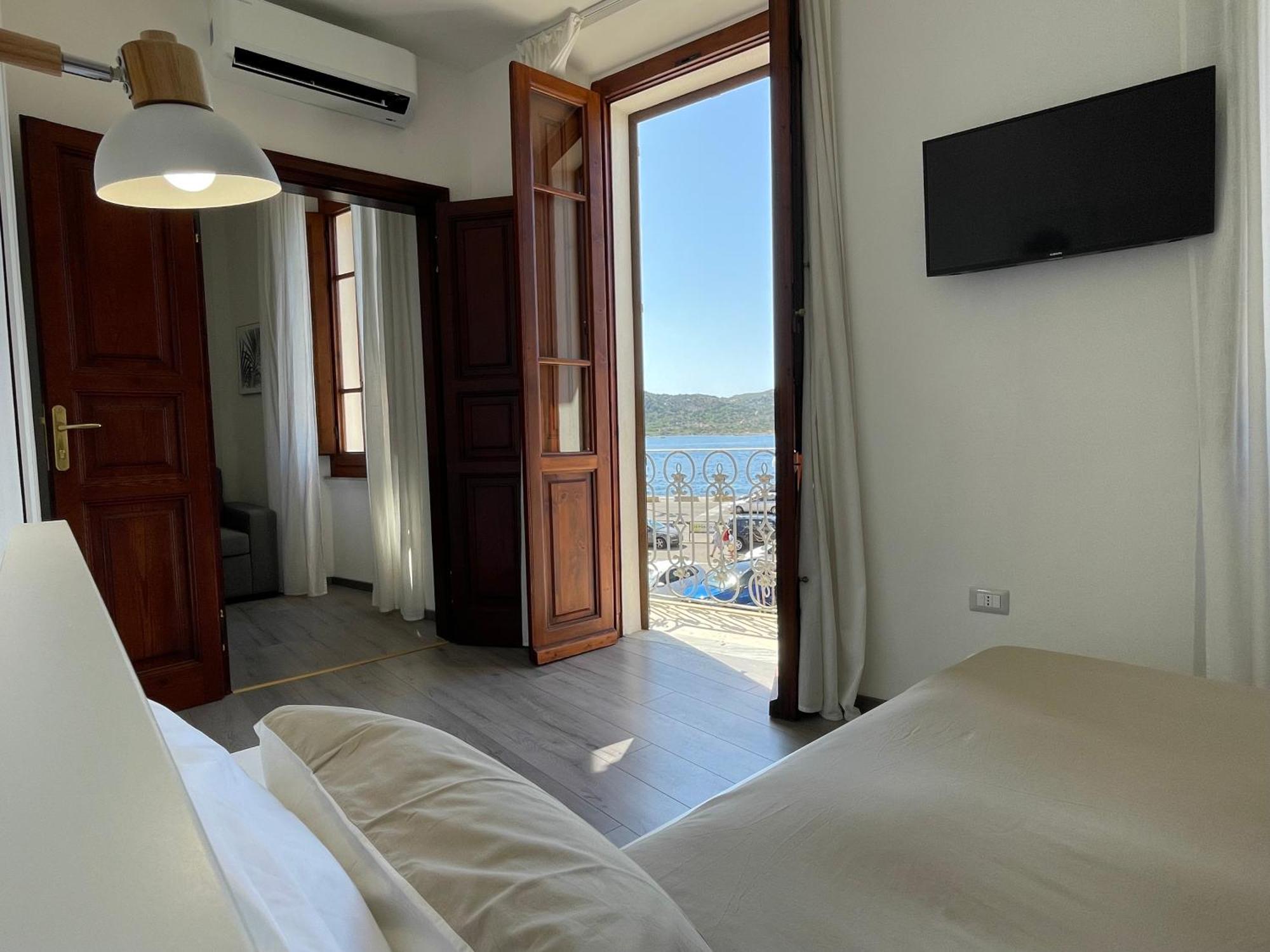 Il Caracolo Rooms La Maddalena  Zewnętrze zdjęcie